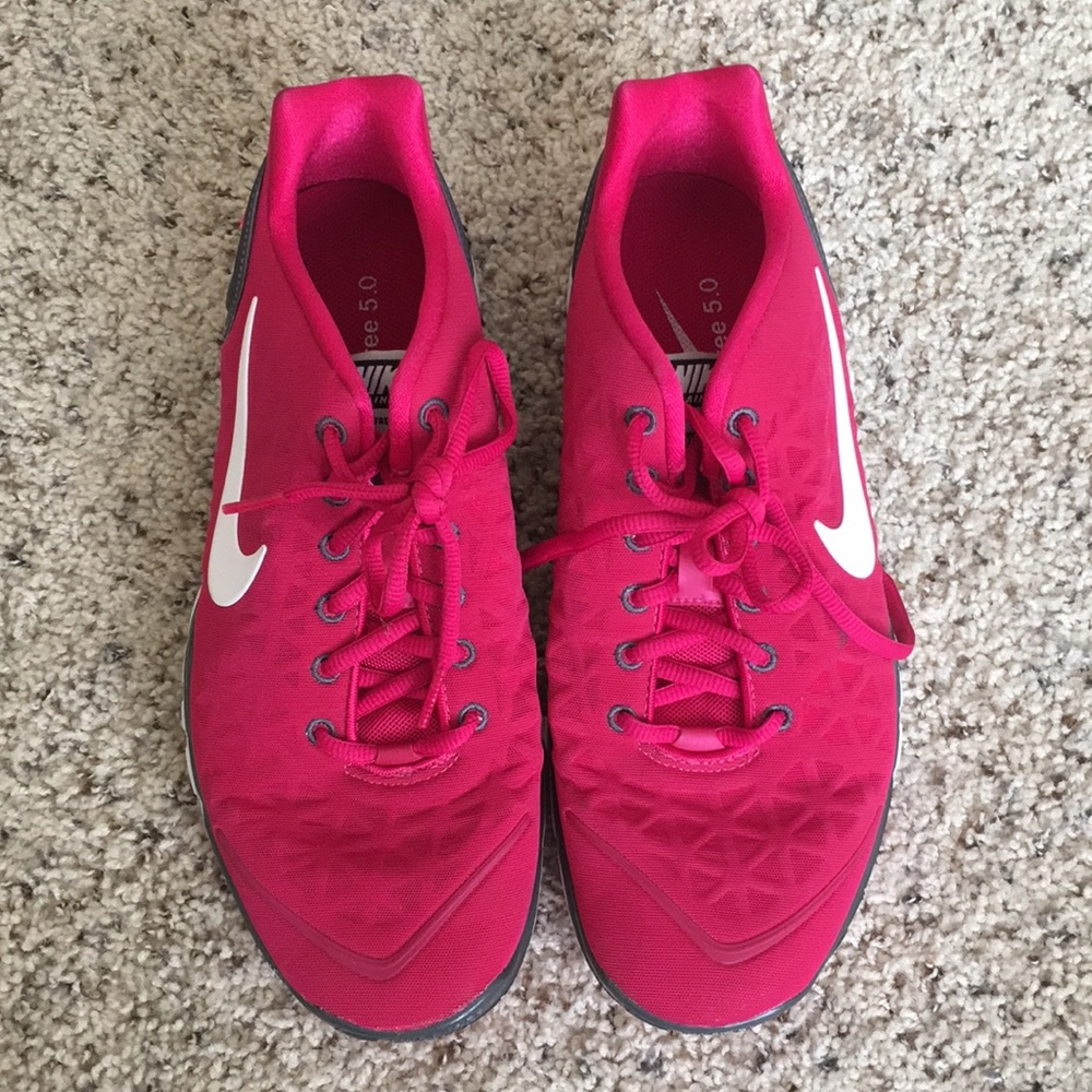 Pink Nike frees!